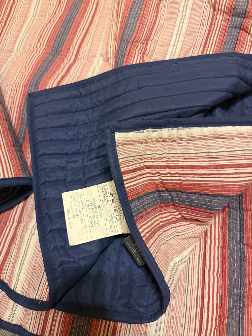 ♥️ 🤍 💙 Red, White, & Blue striped king quilt and two king pillow shams
